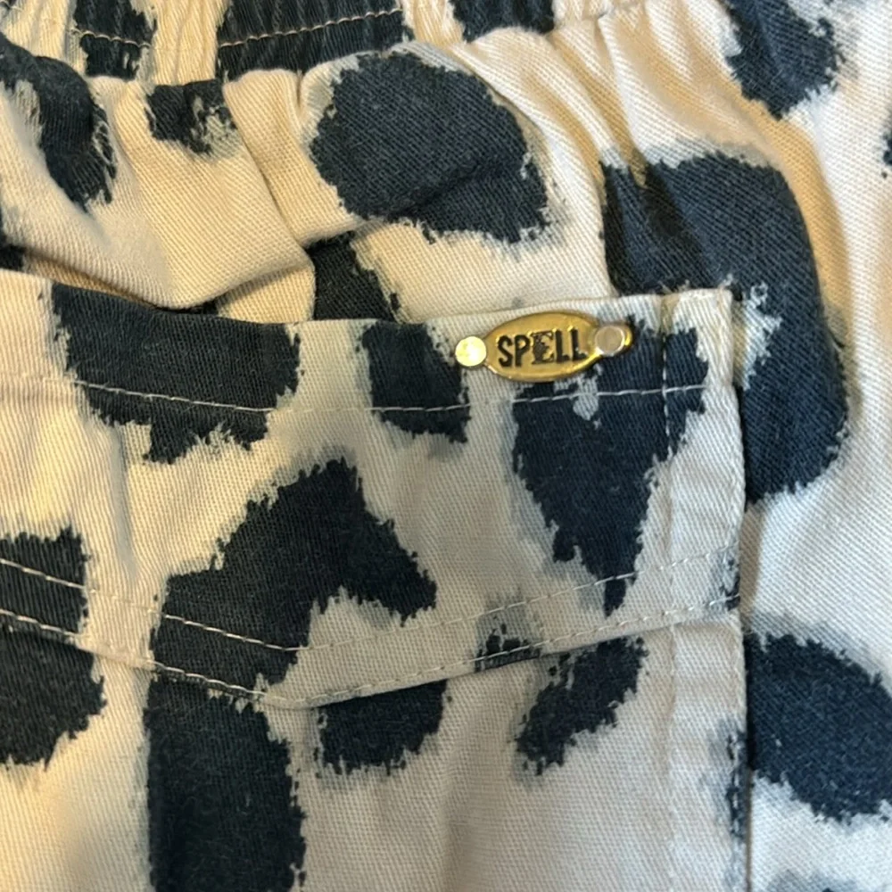 Spell - Picture 4 of 6